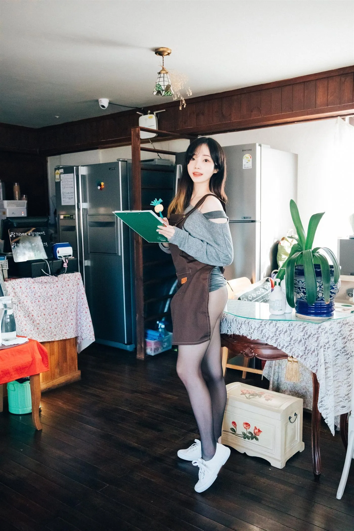 Bambi밤비 – NO.88 [Loozy] Cafe Alba[23] [47P]插图8
